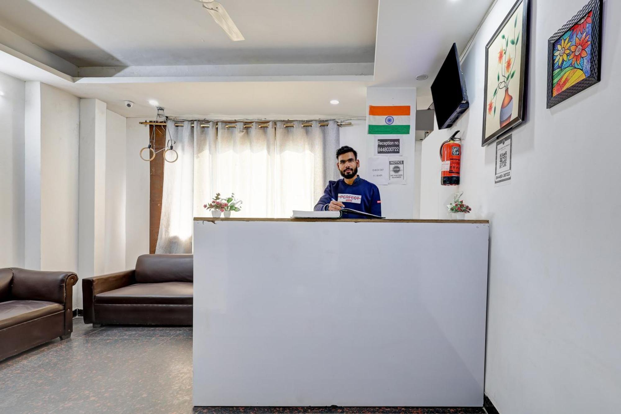 Hotel Aron By The Premium Villa Nové Dillí Exteriér fotografie